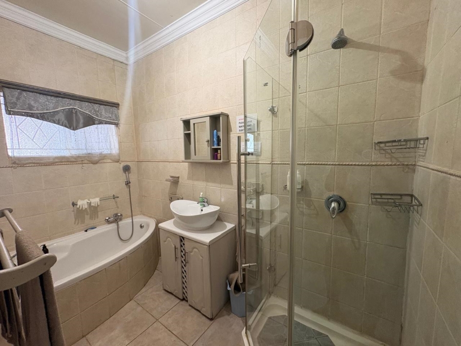 9 Bedroom Property for Sale in Hoopstad Free State